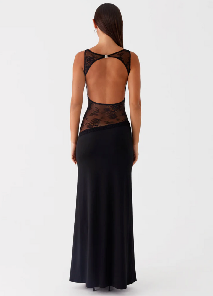 Get -50% On The Noreva Lace Elegance Dress